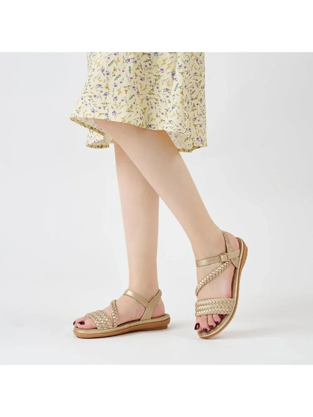 Women's Gold Summer Comfortable Strappy Flats Casual Walking Beach Sandals